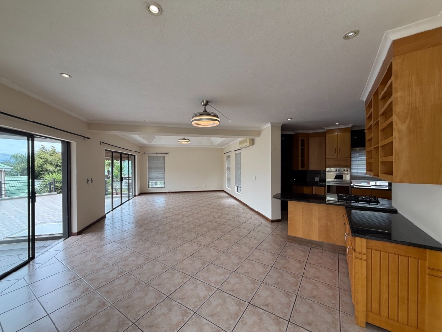 To Let 4 Bedroom Property for Rent in Caribbean Beach Club North West
